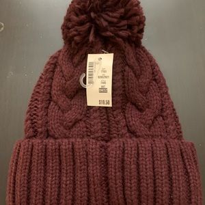 Maroon Forever 21 beanie one size